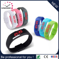 Mann-Frauen-neue Art- und Weisesilikon-rote LED-Sport-Armband-Noten-Digital-Armbanduhr (DC-1102)